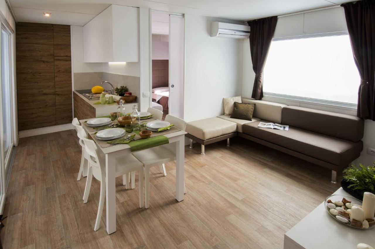 Casa Mobile Gustocamp A Caorle Hotell Exteriör bild